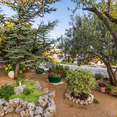 Apartment Mande Brist